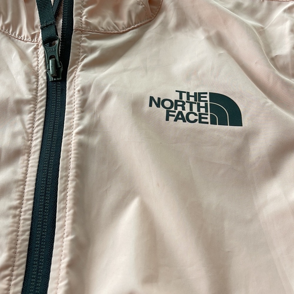 The North  Face kids wind wall jacket size 11 - Picture 2 of 8